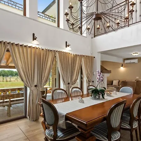 Campagna By Galižana