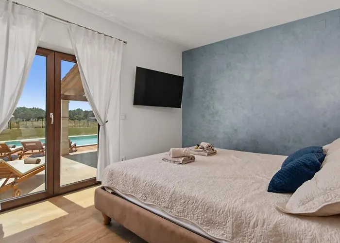 Πανσιόν Campagna By 4*