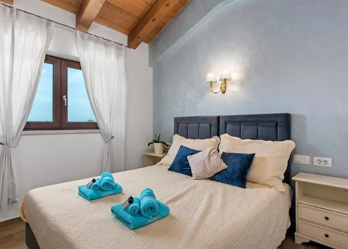 Campagna By Galižana